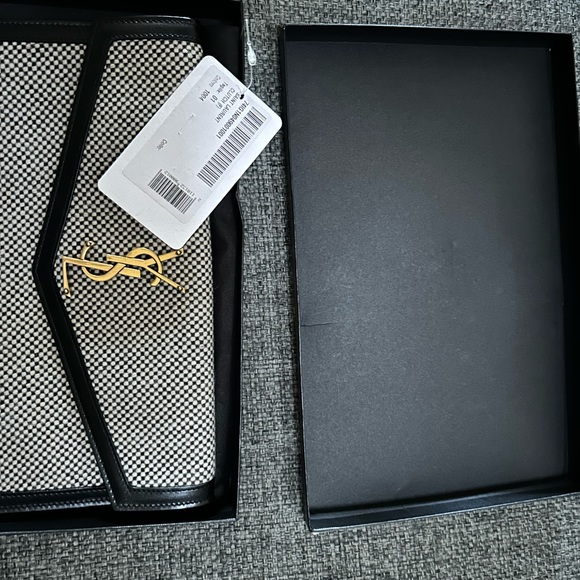 YSL clutch - Picture 1 of 6